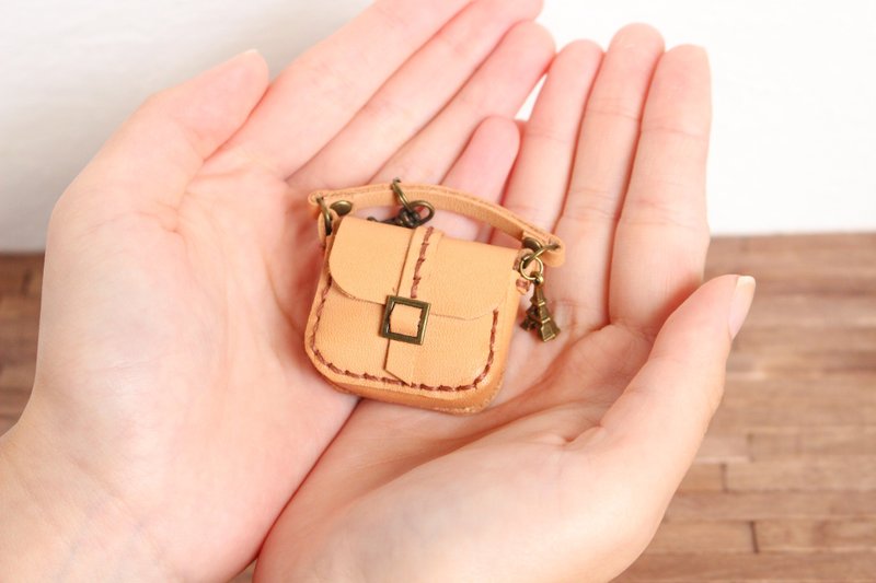 Genuine leather bag charm for miniature bag with strap beige - 吊饰 - 真皮 卡其色
