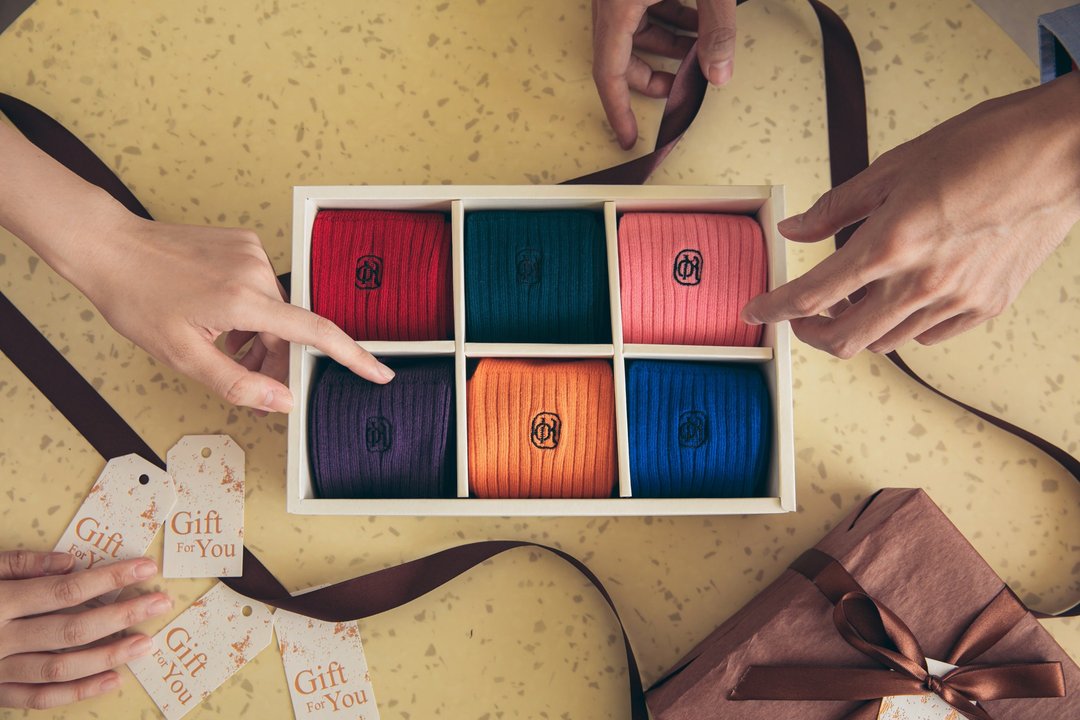 【圣诞节礼物】Colorful Box 缤纷选色罗纹绅士袜礼盒 - 绅士袜 - 棉 多色