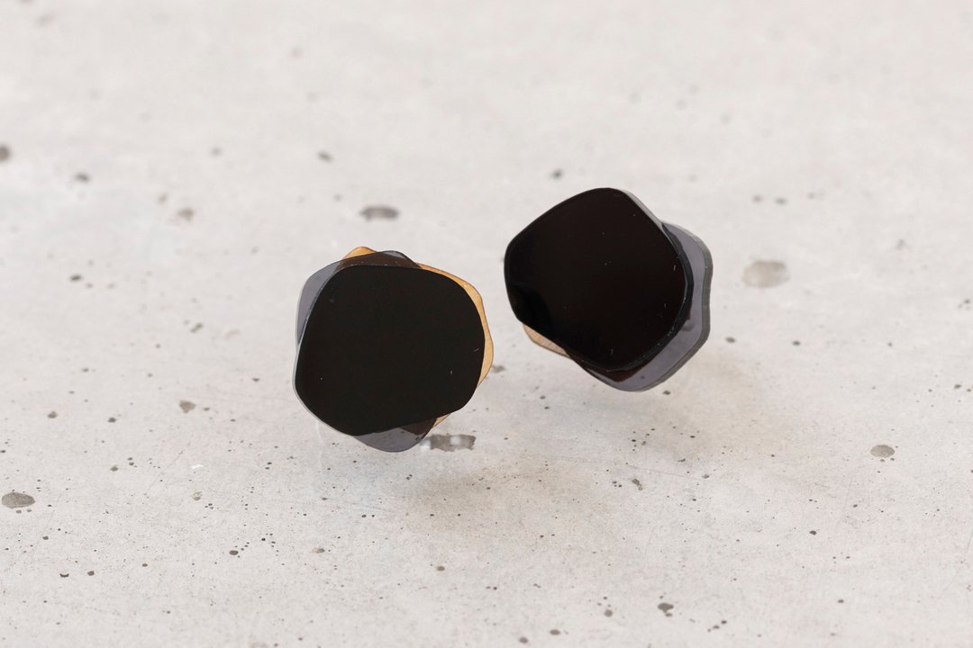 Paint drop earrings / BLACK - 耳环/耳夹 - 木头 黑色