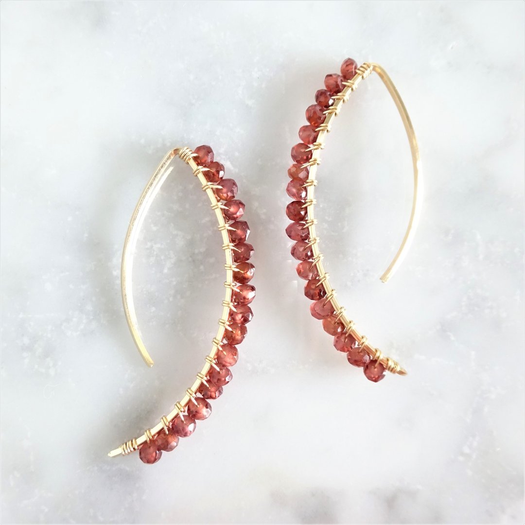 14kgf * Gemstone quality Garnet wrapped marquis pierced earring - 耳环/耳夹 - 宝石 红色