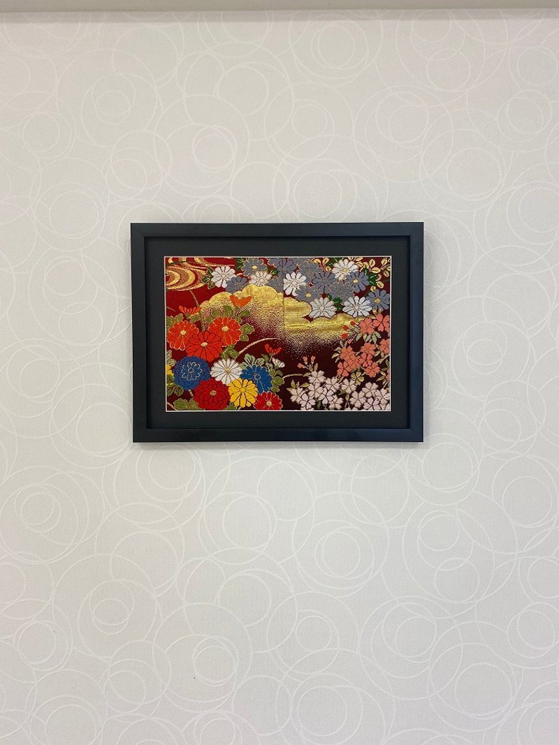 和服艺术画框100 刺绣和服 花 和风现代 日式室内装饰 礼物 结婚贺礼 新居贺礼 长寿贺礼 吉祥物 裱框装饰 - 摆饰 - 丝．绢 红色