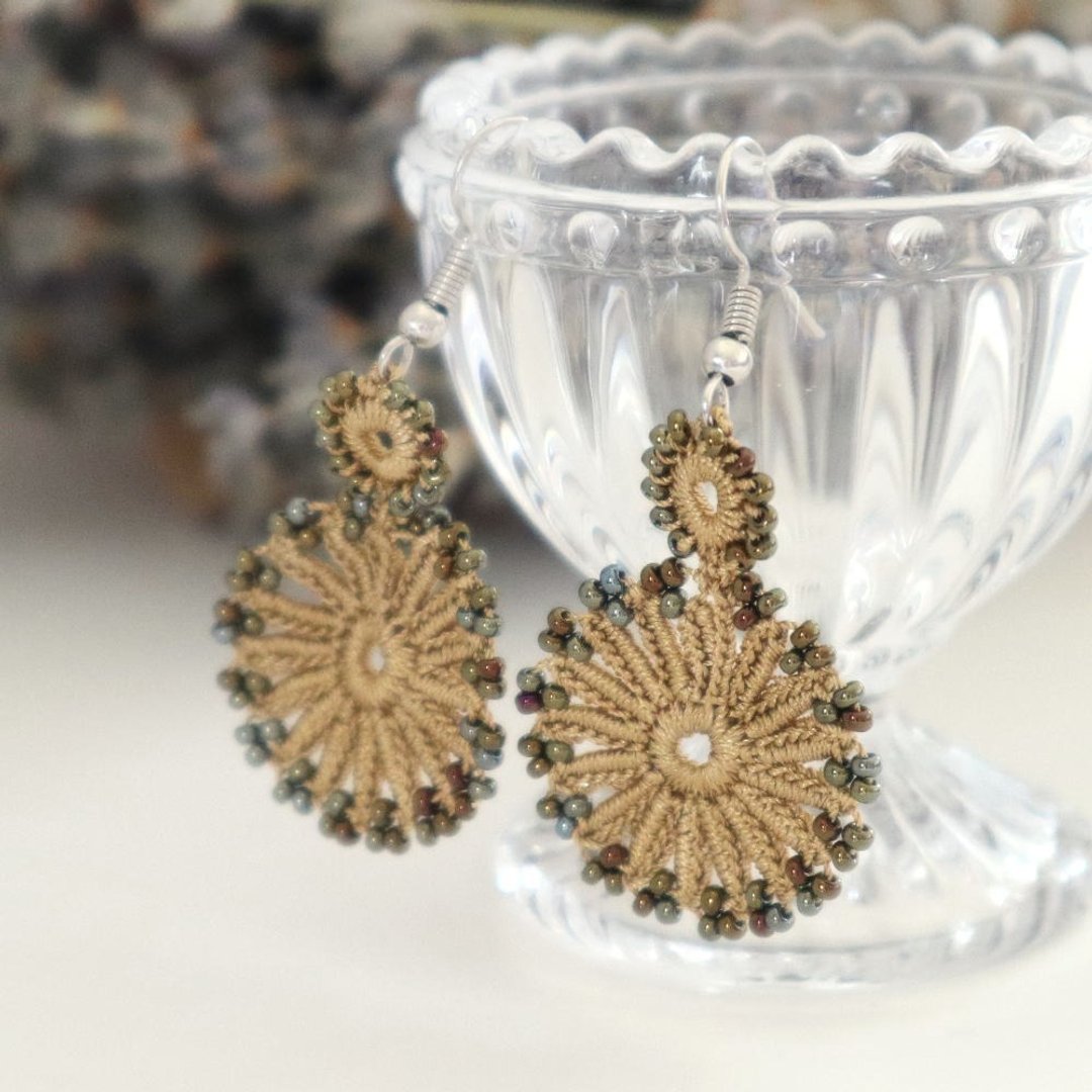 OYA crochet Earrings  - TAROT -  Mustard yellow - 耳环/耳夹 - 绣线 黄色