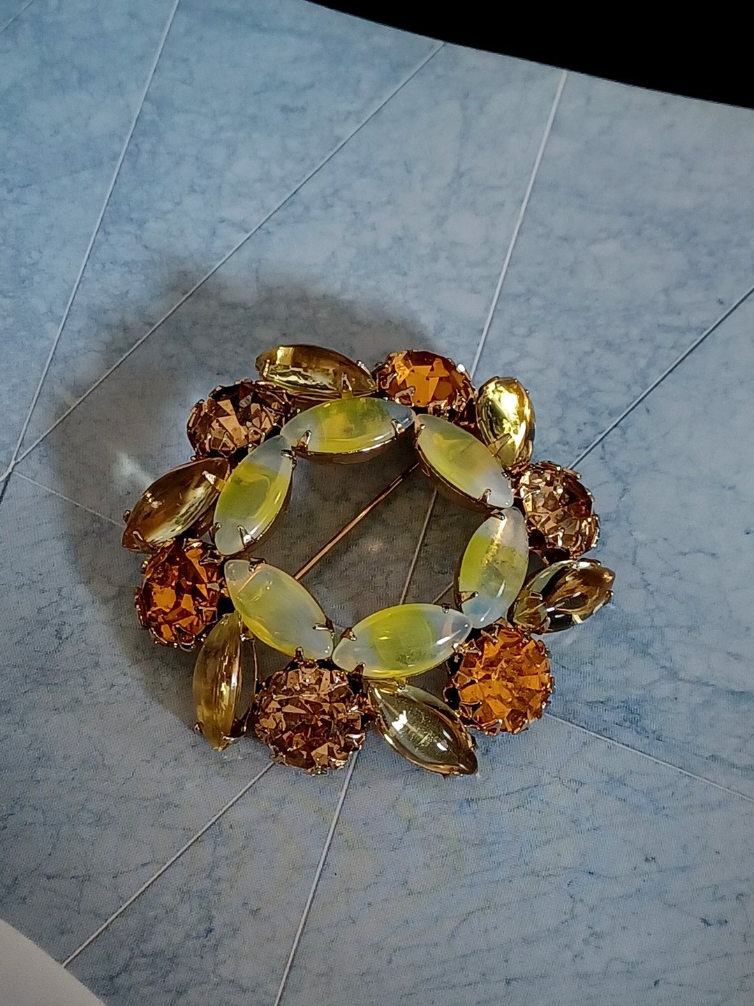 vintage jewelry 古董 果冻渐层莱茵钻 别针  1280元 - 胸针 - 其他金属 