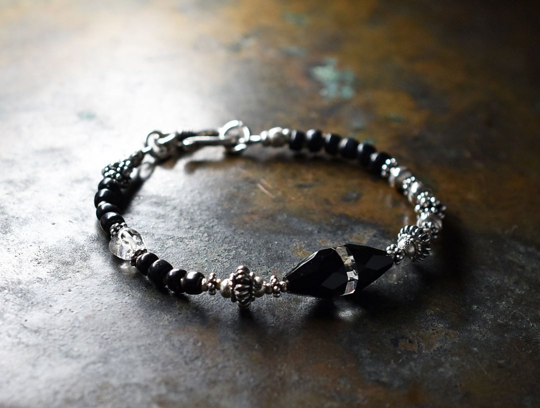Monotone Old Swarovski and Ancient Crystal, Colorful Karen Silver and Jet Black Bead Bracelet - 手链/手环 - 玻璃 黑色