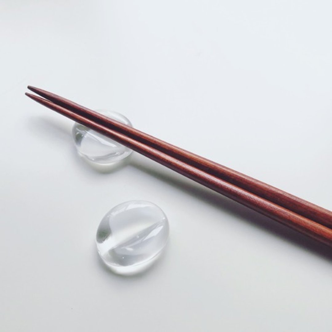 Chopstick rest for two / White stone - 筷子/筷架 - 玻璃 白色
