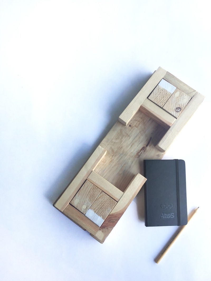 香港 手工 废木木椅  － Classic style - 其他家具 - 木头 卡其色