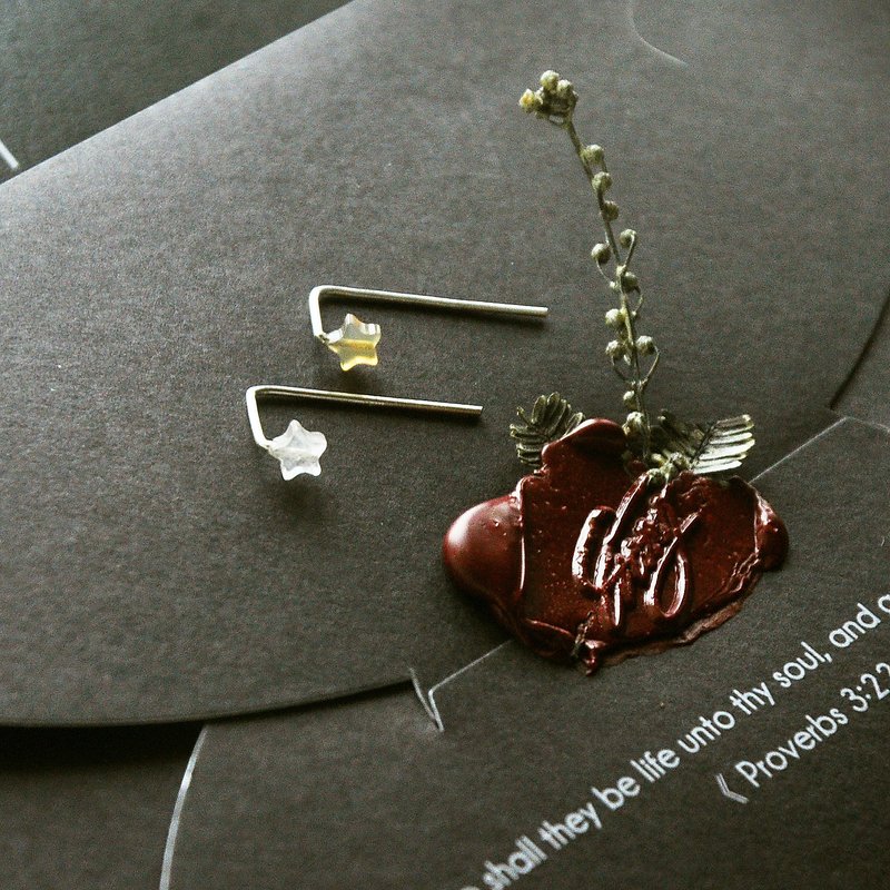 ∥Cheng Jewelry∥星星玉石礼物卡片组:纯银拐杖耳针1对 礼物卡 - 耳环/耳夹 - 其他金属 多色