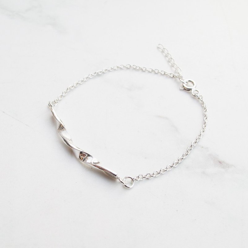 DIY手工银饰教学卷 | 文化币可 |咔哩咔哩   女生款纯银手链 | 大 - 金工/饰品 - 纯银 