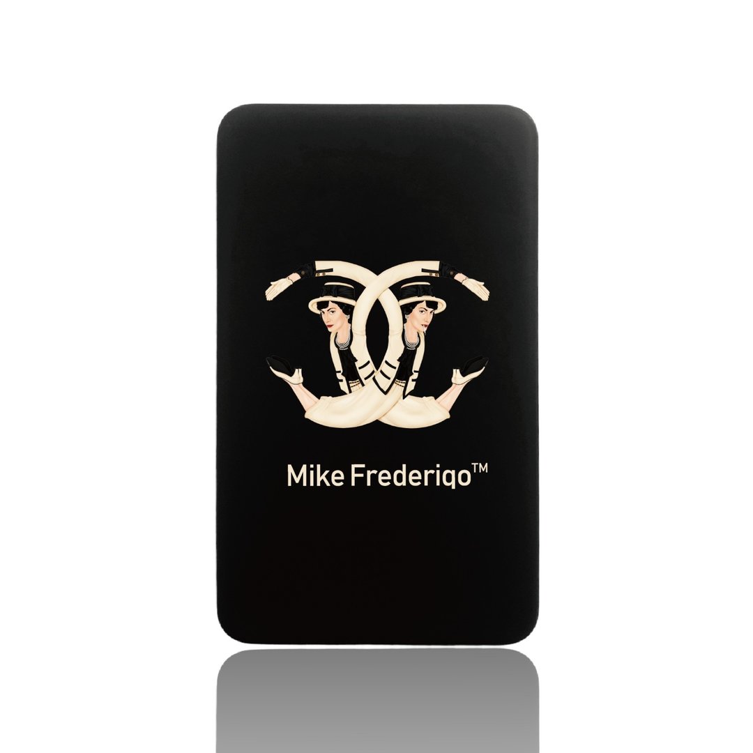 【Mike Frederiqo】 正版联名授权 磁吸无线充 PD快速充电 COCO黑 - 充电宝/传输线 - 塑料 白色