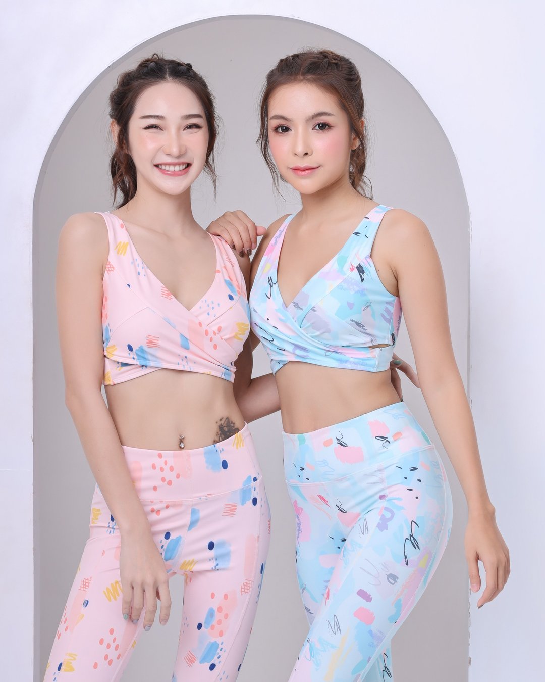 Grace doom doom - Sport Bra - 女装运动衣 - 聚酯纤维 多色