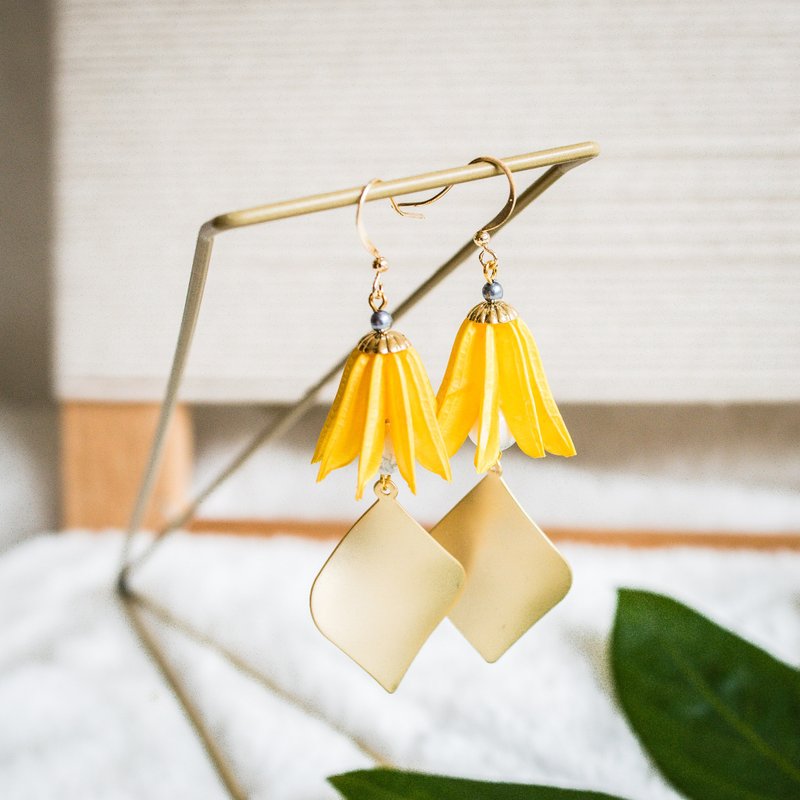 参楼 果实耳环- | 明亮 x 百合  |  (耳勾 款) - 耳环/耳夹 - 植物．花 