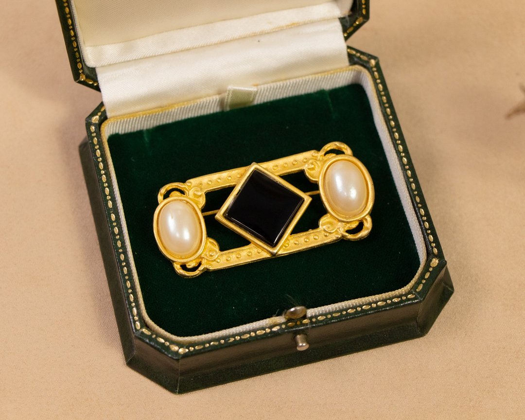 美国Ann Taylor品牌古董 古文明风格 仿黑玛瑙与珍珠 雾金胸针 - 胸针 - 其他金属 金色