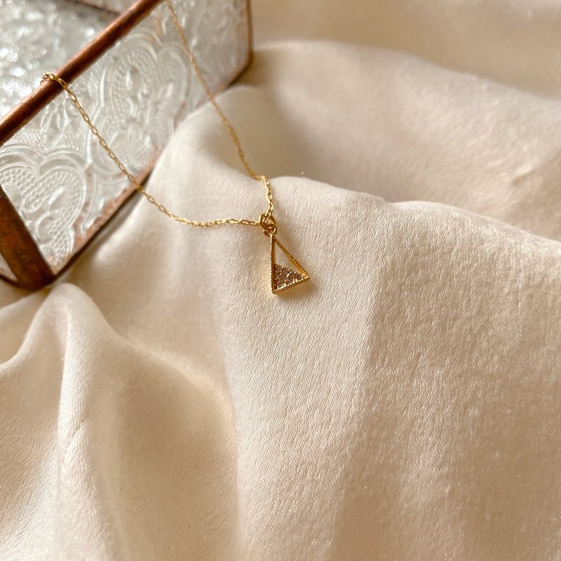 爱琴海- 黄铜电镀18K金项链 - 锁骨链 - 铜/黄铜 金色