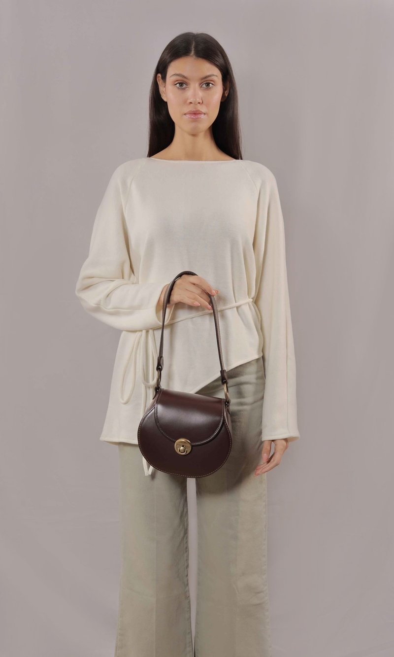 【预售】INES 复古牛皮腋下包 棕色 - 侧背包/斜挎包 - 真皮 咖啡色