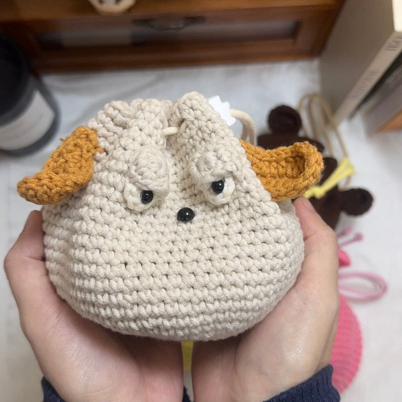 眼神死 不想努力的放空发呆狗狗厌世束口袋 收纳包 零钱包 - 束口袋双肩包 - 棉．麻 咖啡色