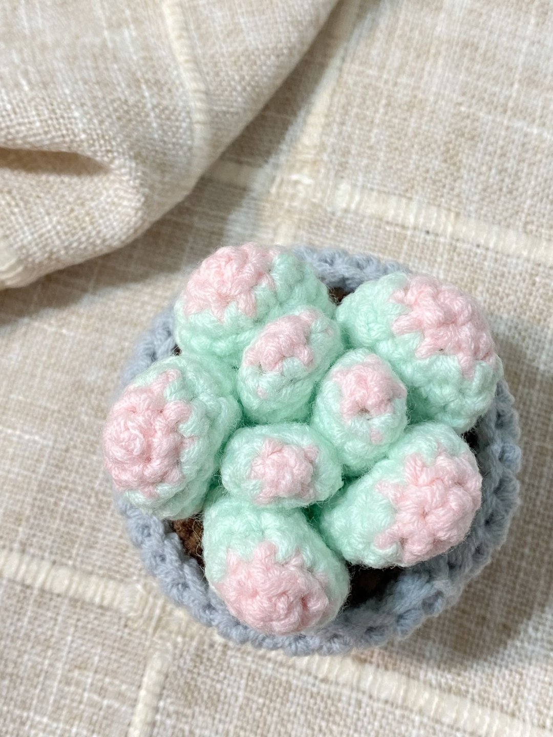 独家设计 | 手工钩织粉色多肉植物小盆栽摆设 - 摆饰 - 其他材质 粉红色