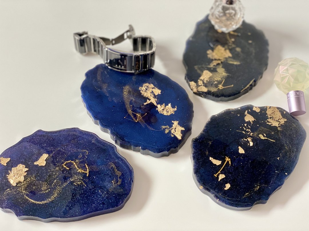Zodiac coaster for table decoration. Water, tea, coffee tray  女 禮物 托盤餐盤 杯墊 藍染 - 杯垫 - 树脂 紫色