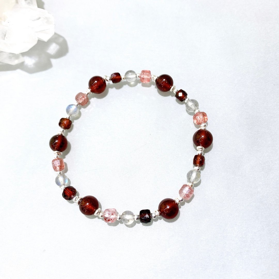 Ops Crystal Garnet bracelet-草莓晶/纯银/石榴石/海底轮/拉长石 - 手链/手环 - 宝石 红色