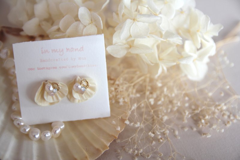 耳环 饰品 花耳环 花办耳环 树脂耳环 干花耳环 少女风 日系作品 - 耳环/耳夹 - 植物．花 白色