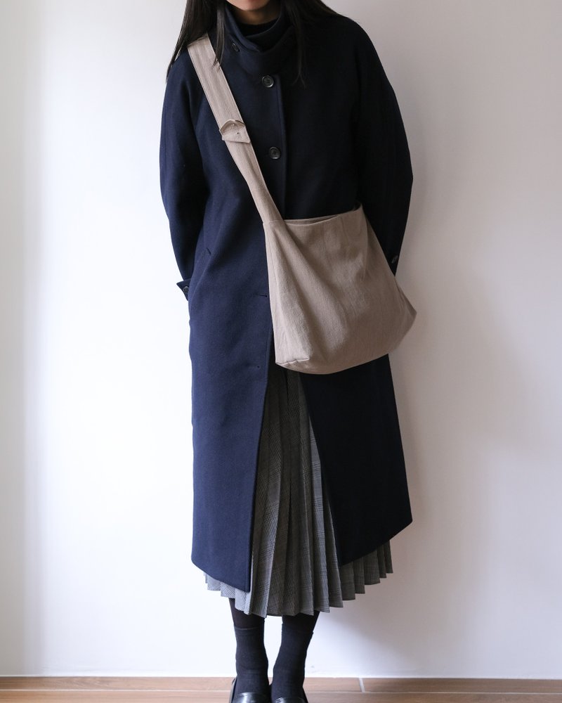 斜背托特包  - 清晨的梦境 Dream at dawn 03 // 1 - 侧背包/斜挎包 - 棉．麻 