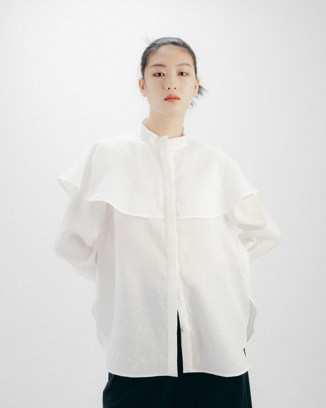 UUIN_白披肩式衬衫 - 女装衬衫 - 棉 白色