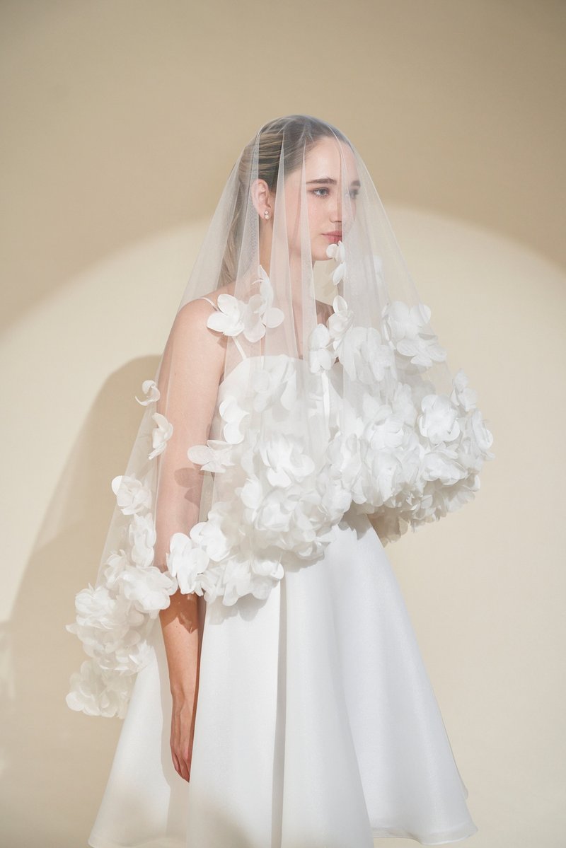 【New】Phyllis 立体花盖头款中长头纱(配件) - 其他 - 其他材质 白色