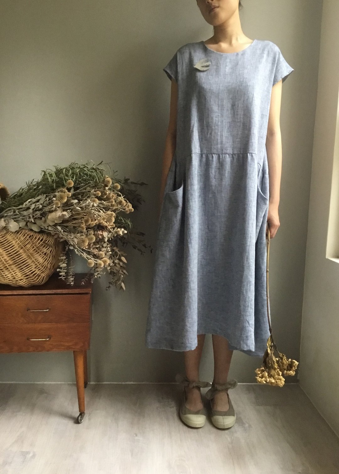 5月巴黎@蓝白色织人字亚麻法式袖洋装 100%Linen - 洋装/连衣裙 - 棉 