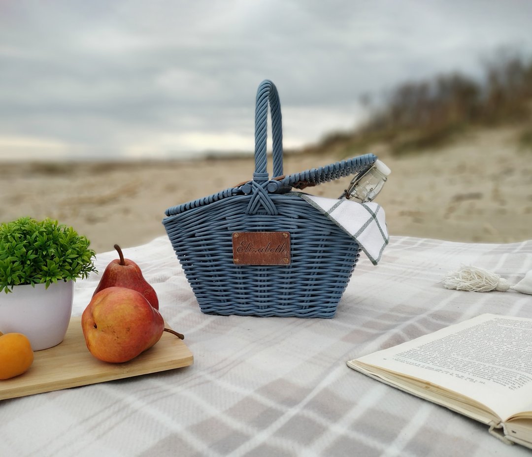 Small picnic basket. Customized kids bag. Blue wicker basket - 背包/袋子 - 防水材质 蓝色