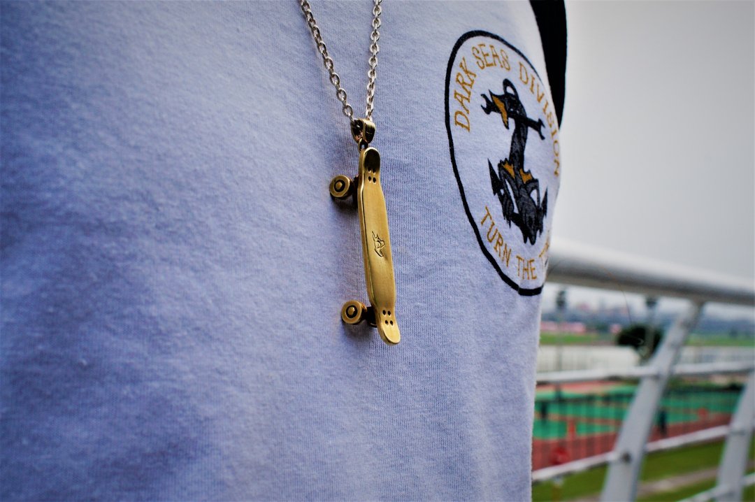 可动长板 坠饰 —黄铜版 Longboard necklace —Brass ver - 项链 - 铜/黄铜 