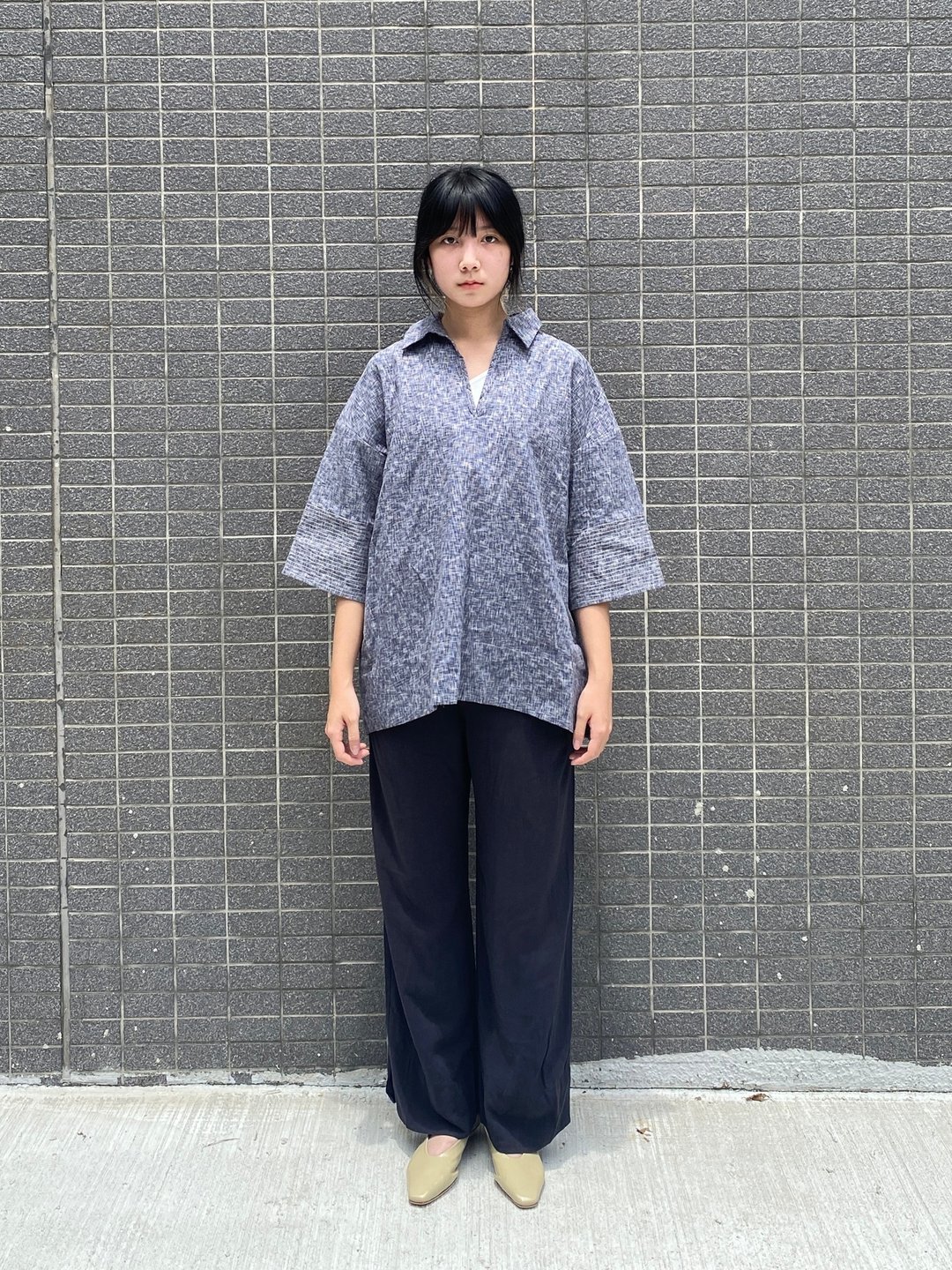 压线袖口简单上衣 - 女装上衣 - 棉．麻 蓝色