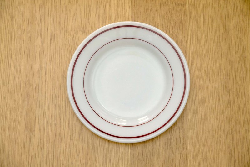 美国制PYREX 22.5厘米康宁玻璃餐盘 一组2件 中古品 台湾包邮 - 盘子/餐盘/盘架 - 琉璃 白色
