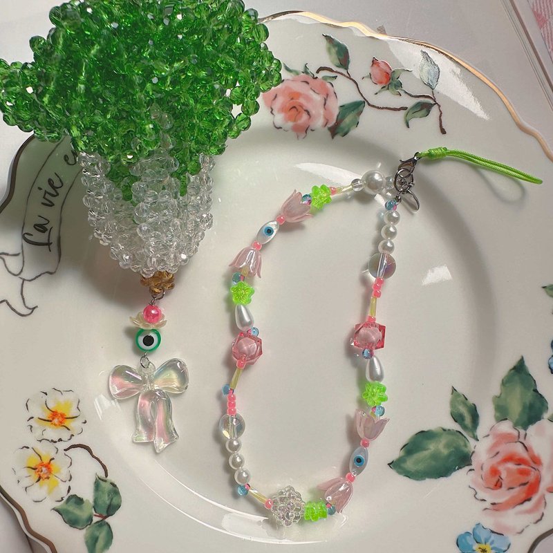 【热卖】土耳其眼贝母粉红魔幻电话吊绳| 欧美风街头混搭 Y2K - 挂绳/吊绳 - 珍珠 