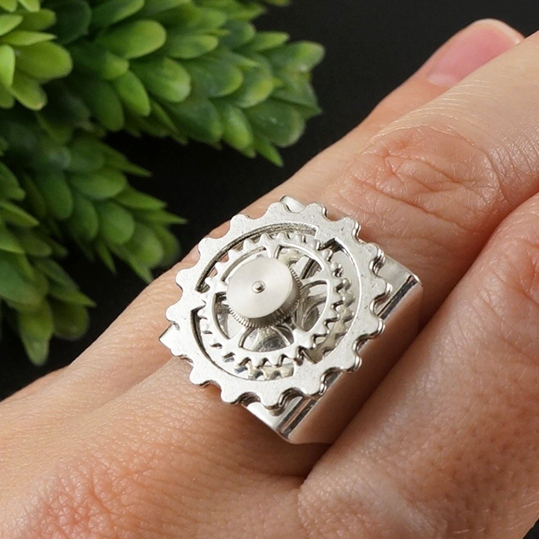Steampunk Ring Silver Watch Parts Gears Adjustable Ring Jewelry Accessories Gift - 戒指 - 其他金属 银色