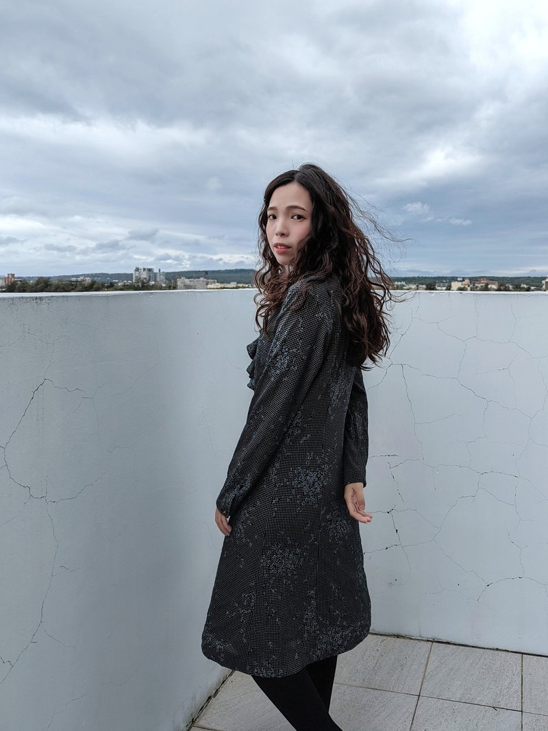 Vintage 黑色系造型领结洋装 - 洋装/连衣裙 - 聚酯纤维 