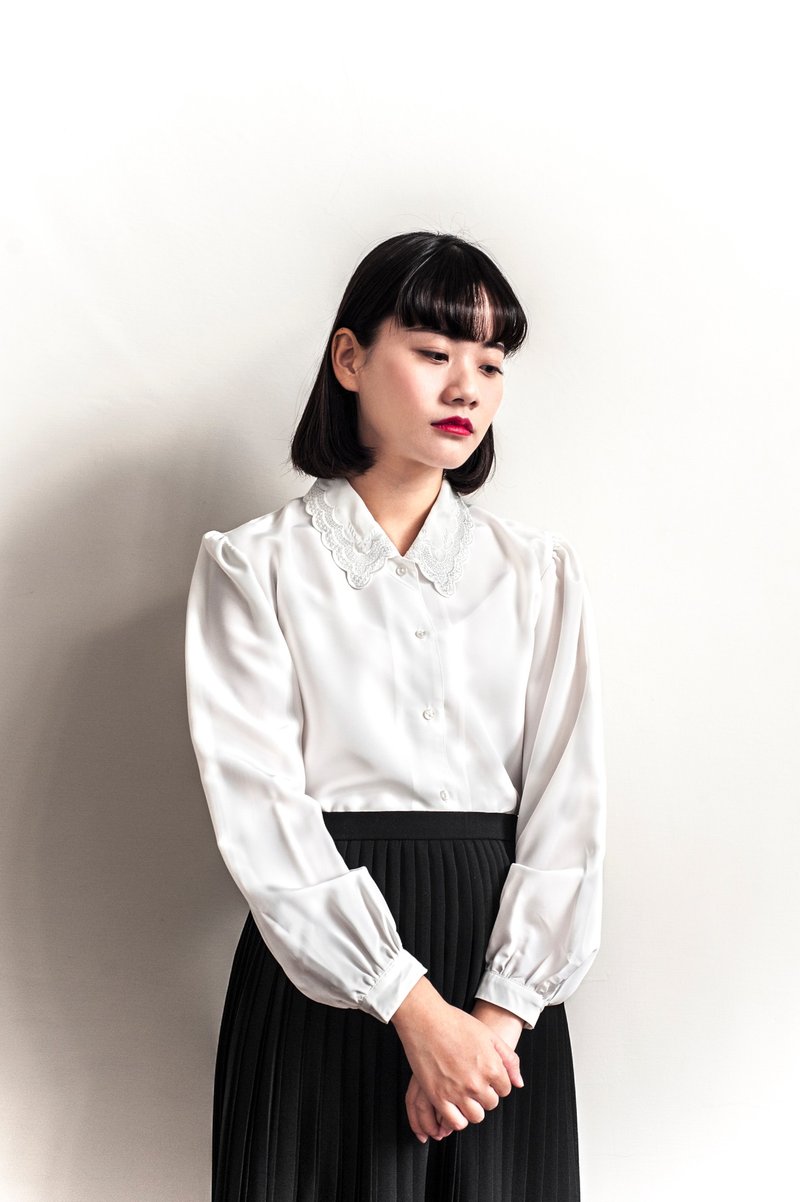 Vintage 纯白刺绣古着衬衫 - 女装衬衫 - 聚酯纤维 白色