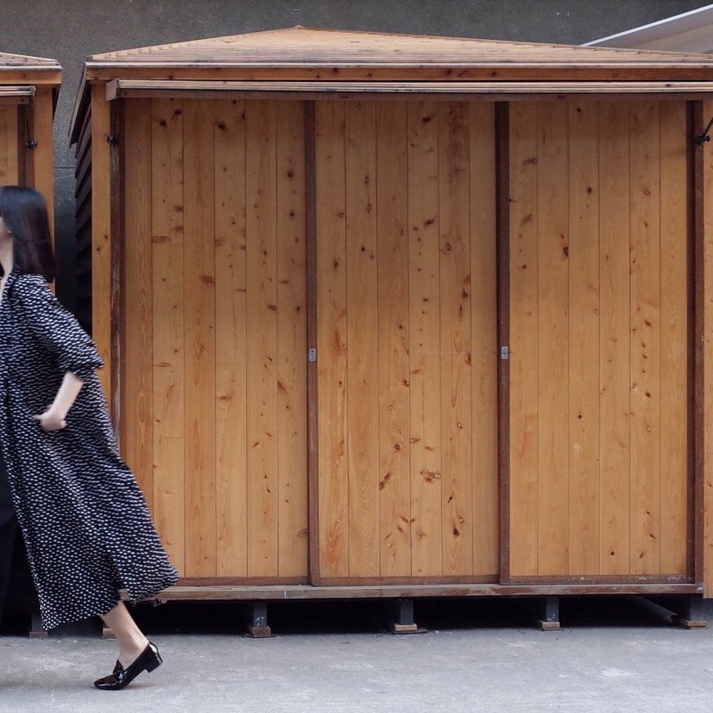 慵懒复古系 点点罩衫 - 女装休闲/机能外套 - 聚酯纤维 黑色