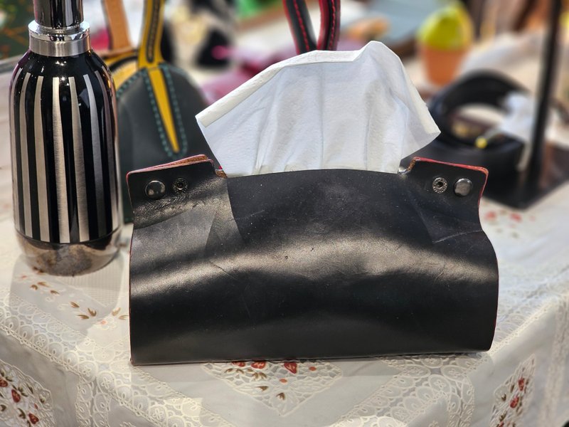 GWC草世木手作 植鞣头层牛皮纸巾盒 (预定) - 纸巾盒 - 真皮 多色