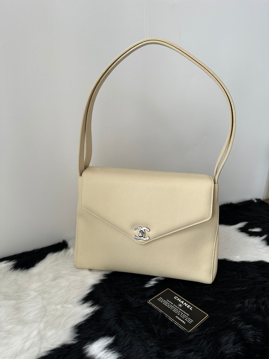 中古包 CHANEL 香奈儿 奶油银扣 Kelly 肩背包 - 手提包/手提袋 - 真皮 白色