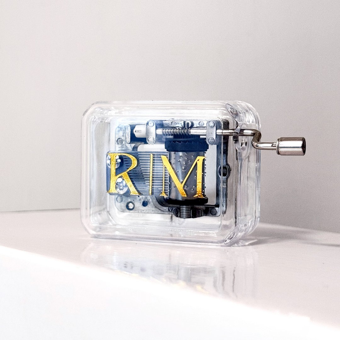 定制initials手摇音乐盒music box (Canon in D/Wedding march) - 摆饰 - 塑料 金色