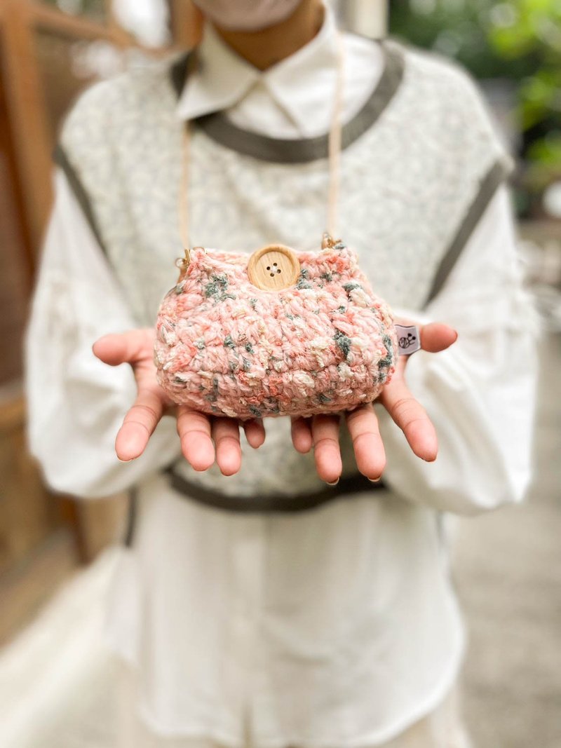 日系小废包-一朵草莓云(小) 手工编织 编织包 - 侧背包/斜挎包 - 羊毛 白色
