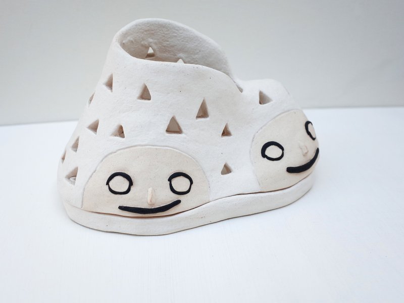 手作陶器创作－山形双胞胎 薰香器 - 花瓶/陶器 - 陶 黑色