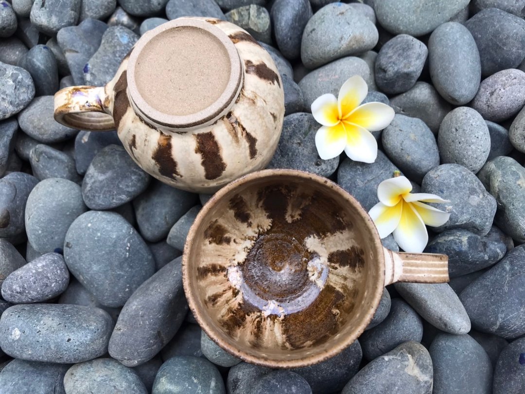 金褐乳黄釉彩陶对杯 二个杯子 对杯 茶杯 咖啡杯 酒杯 陶器 - 茶具/茶杯 - 陶 多色