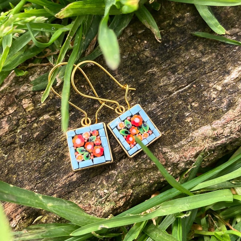 微马赛克花园玻璃耳环-小天蓝 - 耳环/耳夹 - 玻璃 蓝色