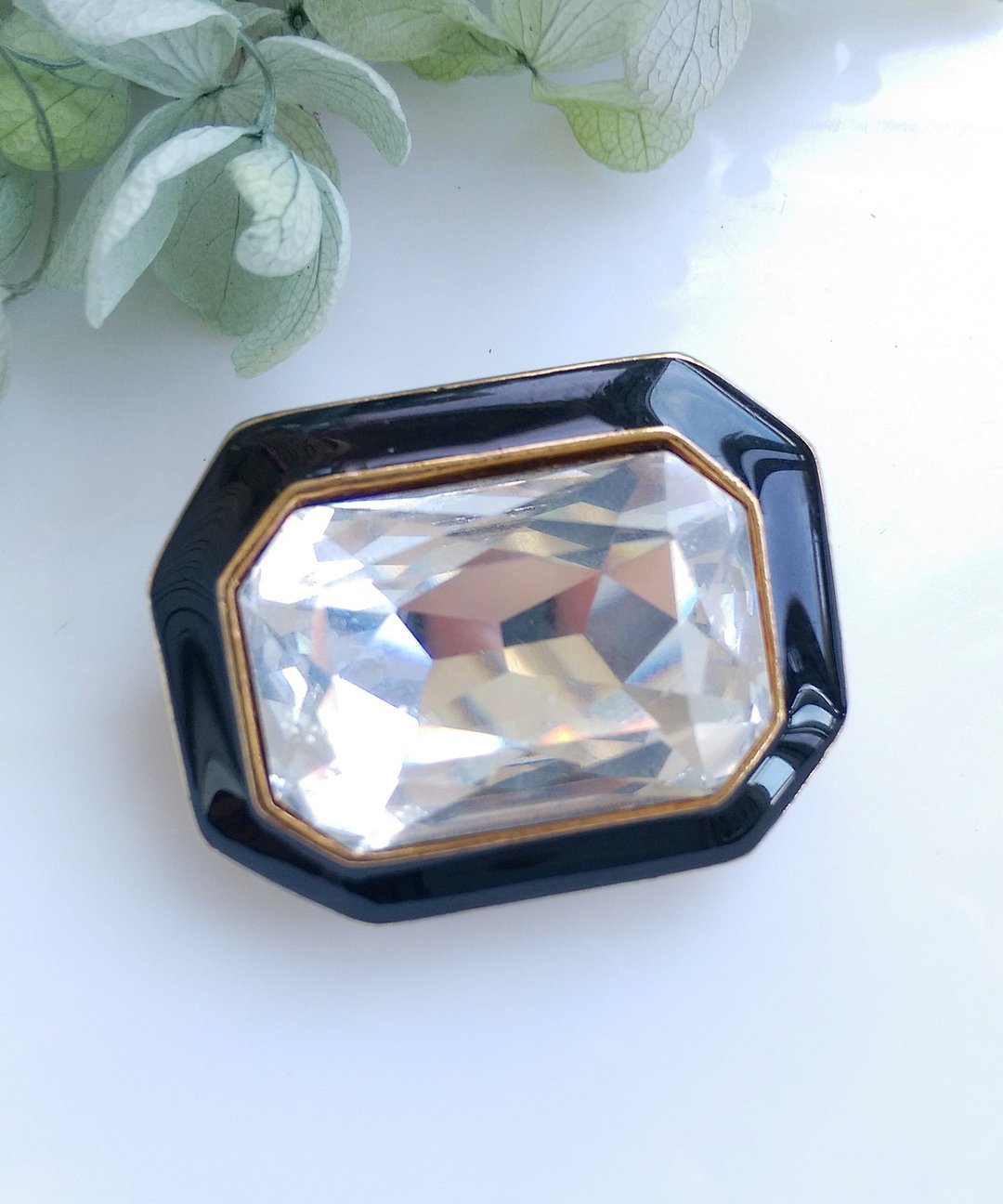 Vintage Jewelry 西洋古董饰品 TRIFARI 摩登 祖母绿切割型 别针 - 徽章/别针 - 其他金属 金色