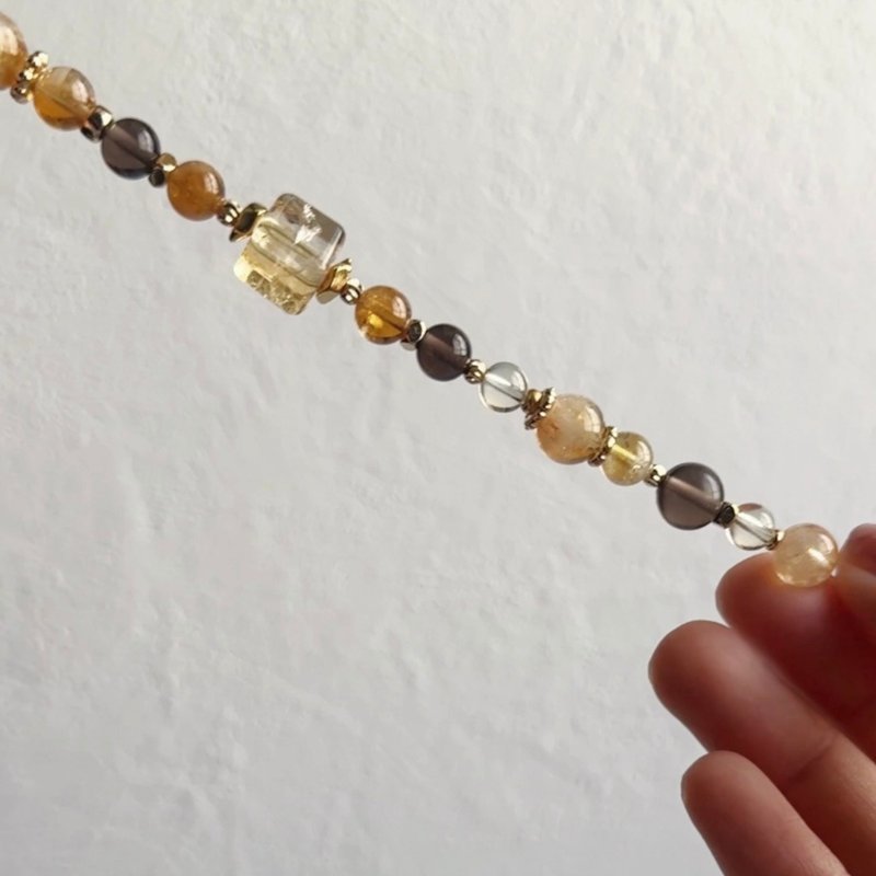 Sosii | 生命灵数 x 天然水晶手链 | 预约客订 | - 手链/手环 - 水晶 红色