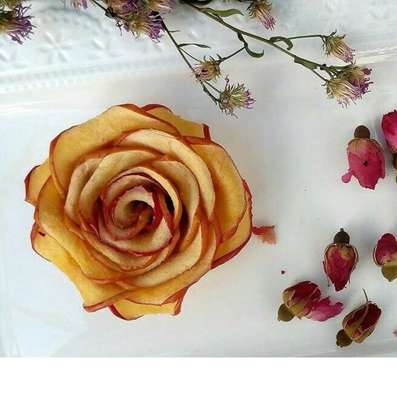 微田水气婚礼小物-苹果果干玫瑰花(独家系列)-裸包 - 水果干 - 其他材质 多色