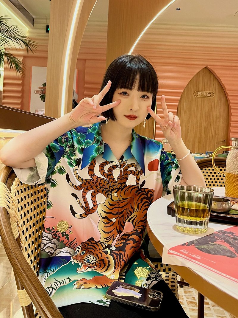 nunuyu目目玉设计师款老虎图案复古印花夏威夷衬衫 - 女装衬衫 - 其他材质 多色