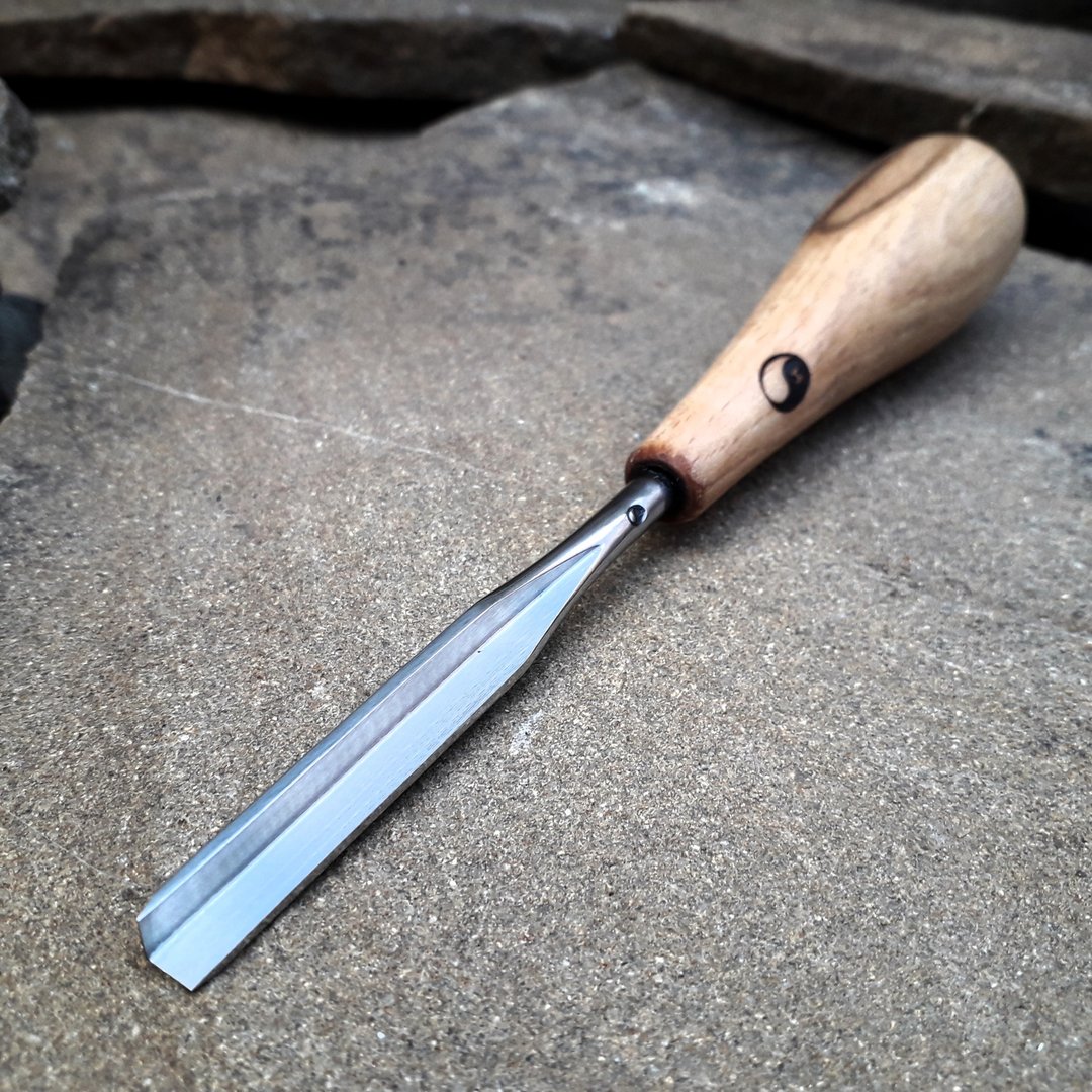 Forged V-groove. Compact V-chisel. Wood carving tool. - 零件/散装材料/工具 - 其他金属 