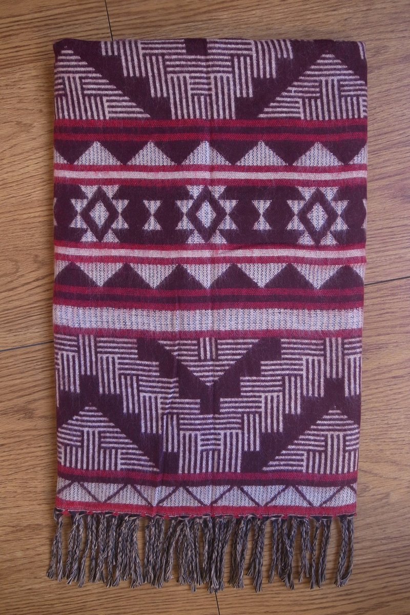 民族风 手编 披肩 围巾 露营 毛毯 几合 三角  紫红 - 围巾/披肩 - 其他材质 紫色