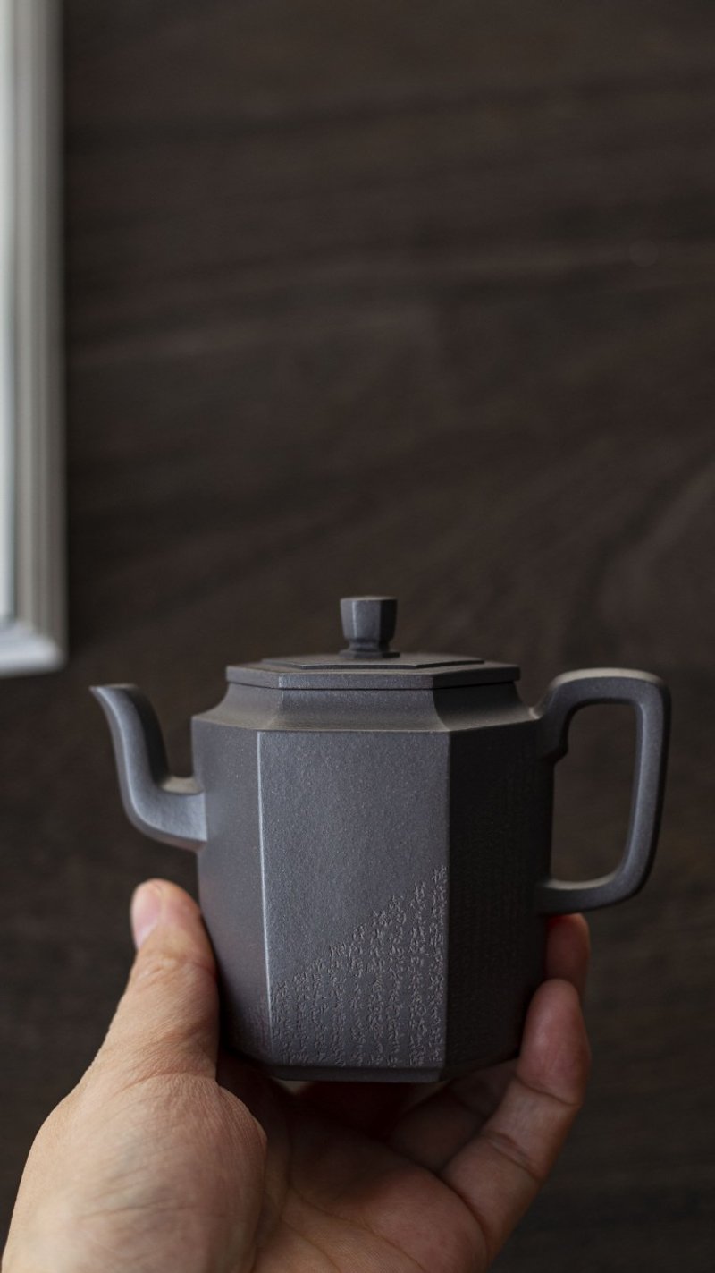 高六方 200cc 全手工制作 轻胚 极品青灰泥 泥料出彩 形体方正 - 茶具/茶杯 - 陶 灰色